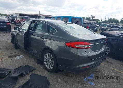 2017 Ford Fusion Se z USA, uszkodzony, nr VIN 3FA6P0HD8HR302635
